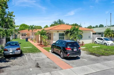 4070 NW 65th Ave 1