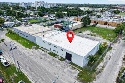2955 NW 75th St 1
