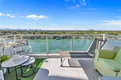 5600 Collins Ave #10H 1