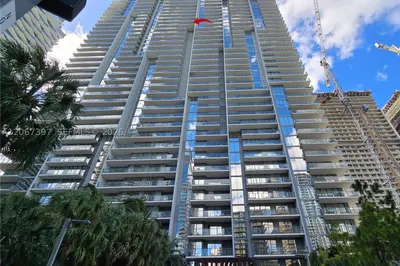 88 SW 7th St #3007 1