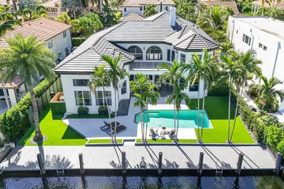 2525 Sea Island Drive
