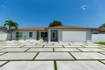 1070 SW 128th Dr 1