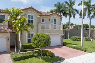 11366 NW 74th Ter 1