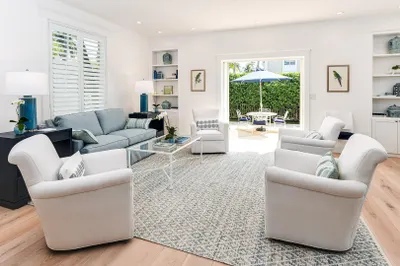 400 CHILEAN Avenue #3 1