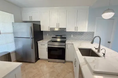 15860 Laurel Oak Circle 1