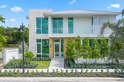 320 Grove Place 1