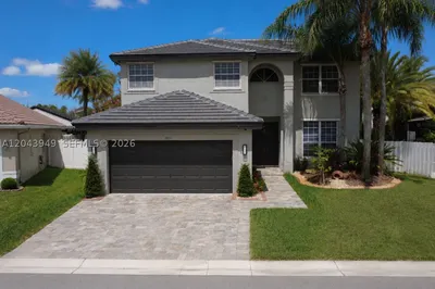 2855 SW 177th Ter 1