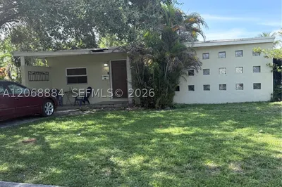 1435 NE 139th St 1