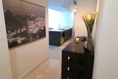 500 Brickell Ave #3105 1