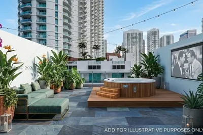 90 SW 3rd St #TH706 1
