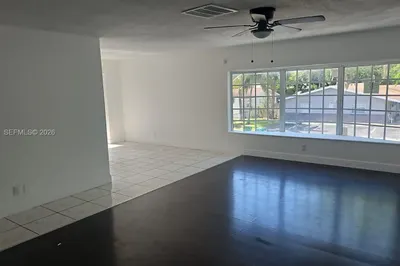 5300 NW 18th Ct #4I 1