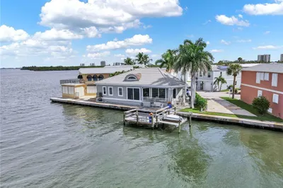 58 Nettles Boulevard 1