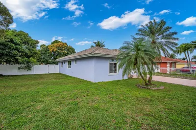 20400 NW 17th Ave 1