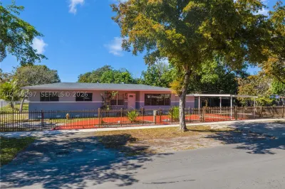12210 NW 10th Ave 1