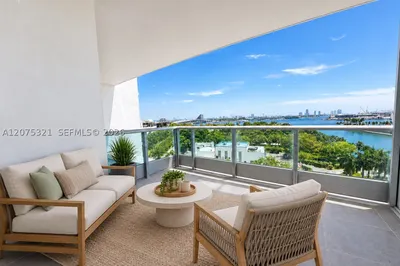 900 Biscayne Blvd #902 1