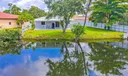 2802 Washington Dr Photo