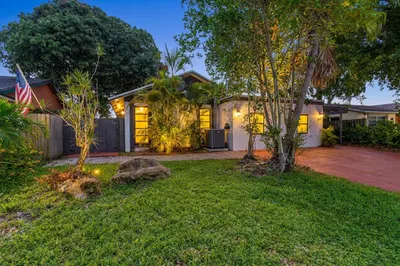 358 SW 32nd Terrace 1