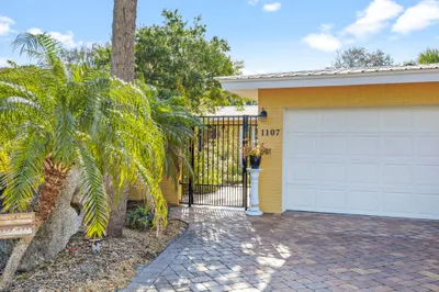 1107 Pinetree Drive 1