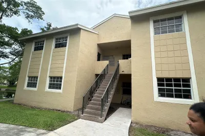 660 Cypress Club Way #D11 1