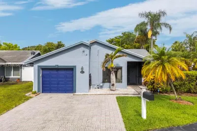 971 NW 89th Ave 1