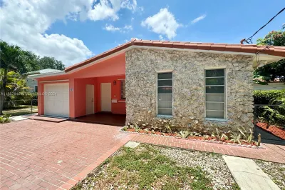4101 SW 13th Ter 0 1