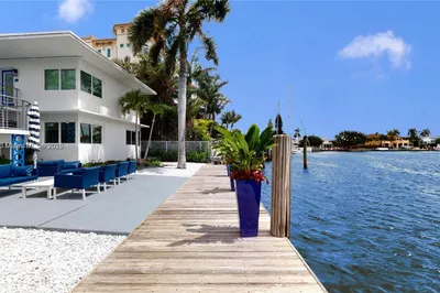 Dock