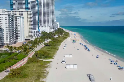 5875 Collins Ave #906 1