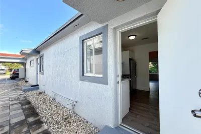 614 NE 3rd Street #8 1