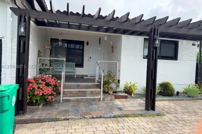 1525 SW 19th Ter 1