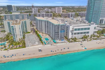 3725 S Ocean Dr #422 1