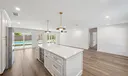 109 E Riverside Drive Photo