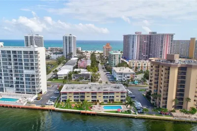505 N Riverside Drive #12A 1