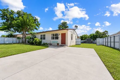 3010 NW 158th St 1