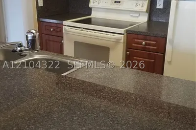8120 Geneva Ct #553 1