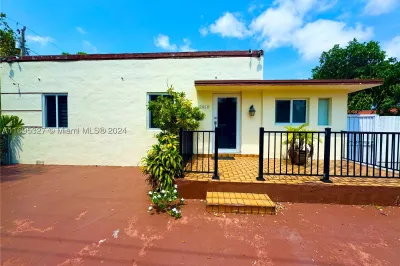 2810 NW 24th Ave 1