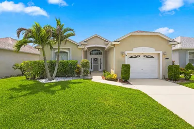 532 NW Portofino Lane 1