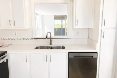 406 NW 68th Ave #526 1