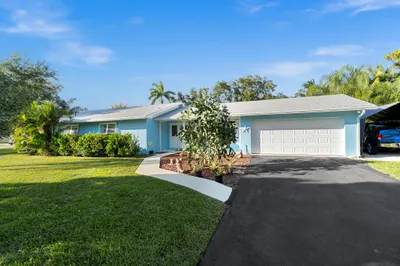 1939 NW Pine Tree Way 1