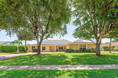 2099 Greenview Cove Drive 1