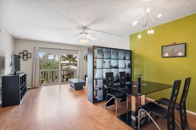 424 N RIVERSIDE Drive #204 1