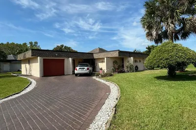 5107 Bayberry Lane 1