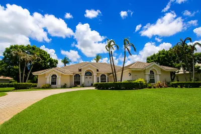 1542 SW Jasmine Trace 1