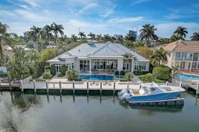 2523 Laguna Ter 1