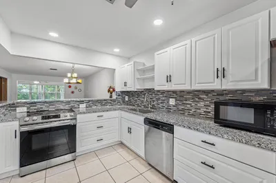 2638 GATELY Drive E #125 1