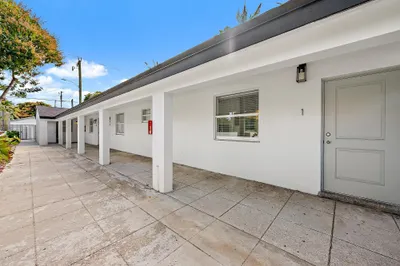 3808 Broadway 1