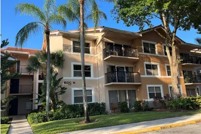 9055 Wiles Rd #307