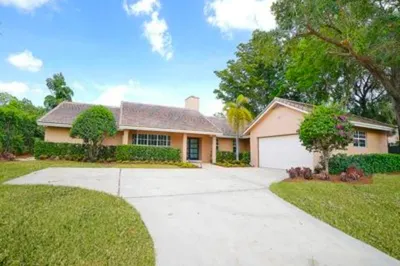 6943 Giralda Circle 1