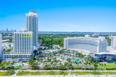 4391 Collins Ave #1809/1810 1