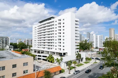 36 NW 6th Ave #601 1