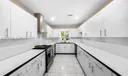 490 W 33rd Pl Photo